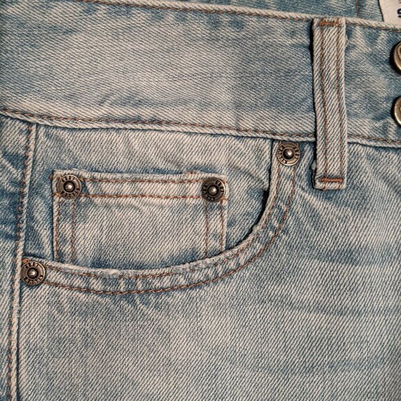 Classic Denim Jeans - Picture 3 of 7
